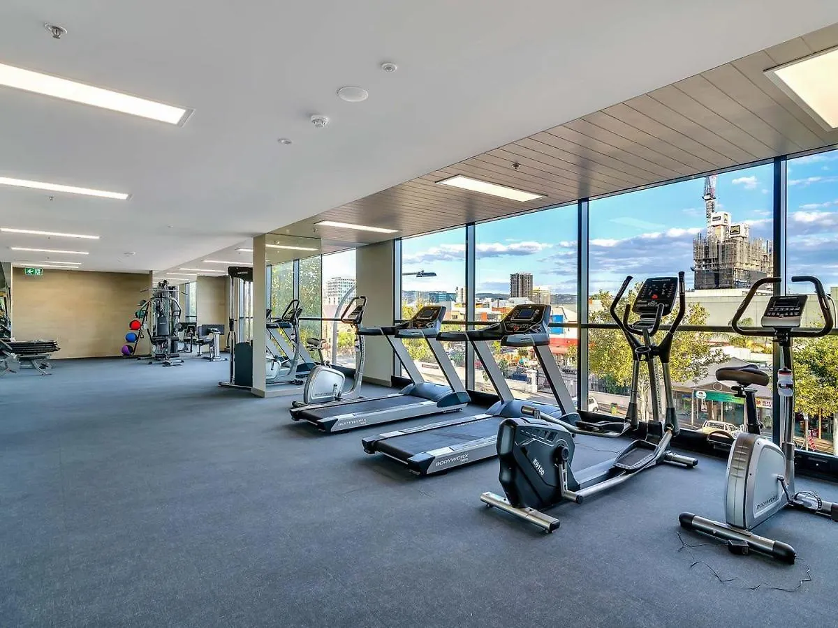 City Apartment View Pool Gym Free Park Adelajda